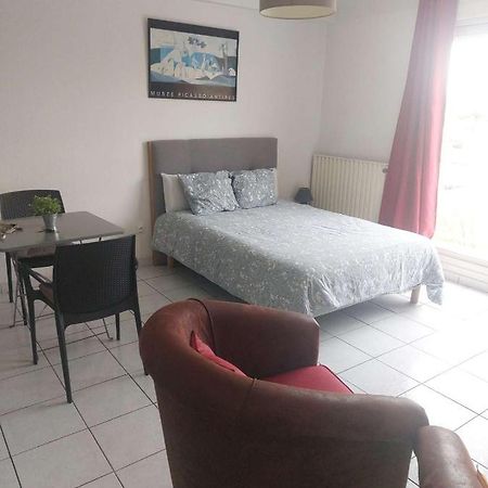 Residence D'Anjou - Grand Studio Avec Balcon Et Parking Privatif Perpignan Exteriör bild