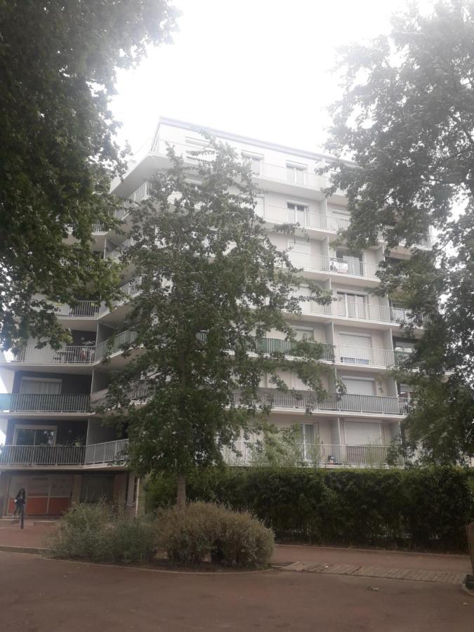 Residence D'Anjou - Grand Studio Avec Balcon Et Parking Privatif Perpignan Exteriör bild